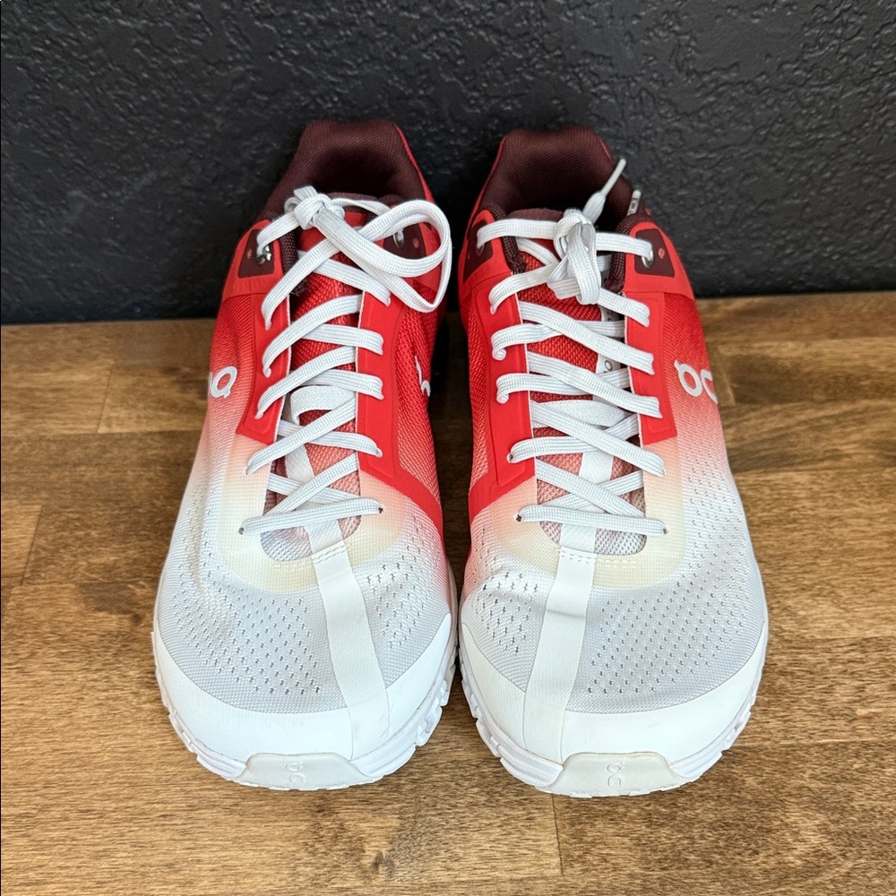 On Cloud Women’s Running Shoes Size 10 - Picture 2 of 5